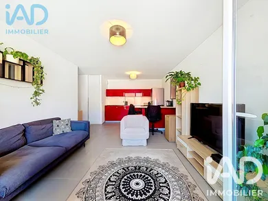 Apartment in Cessy (01170)