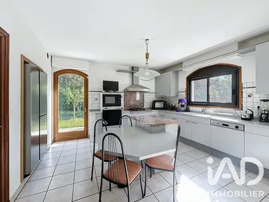 Maison à Montagny (69700)