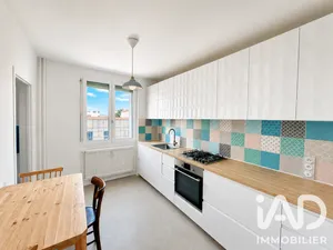Apartment in Villeurbanne (69100)