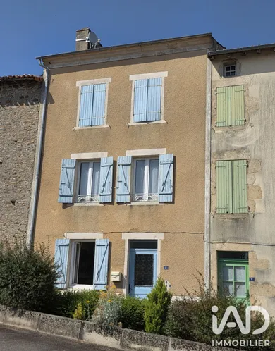 Townhouse in Châteauponsac (87290)