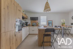 Appartement à Challes-les-Eaux (73190)