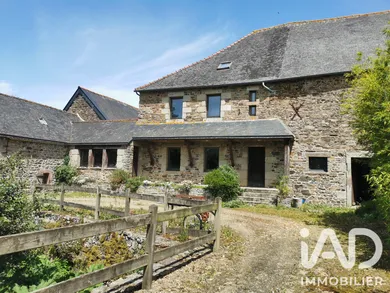 Maison de campagne à Quemper-Guézennec (22260)