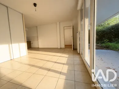 Appartement à Saint-Médard-en-Jalles (33160)