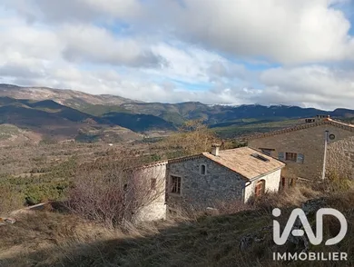 Maison de campagne à Rioms (26170)