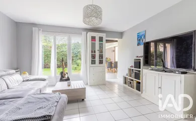 Traditional house in Grigny (91350)