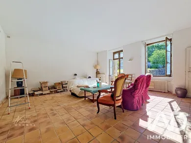 Maison traditionnelle à Ferrières-sur-Sichon (03250)