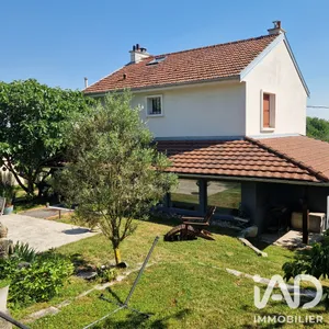 Maison de village à Saint-Amand-sur-Fion (51300)
