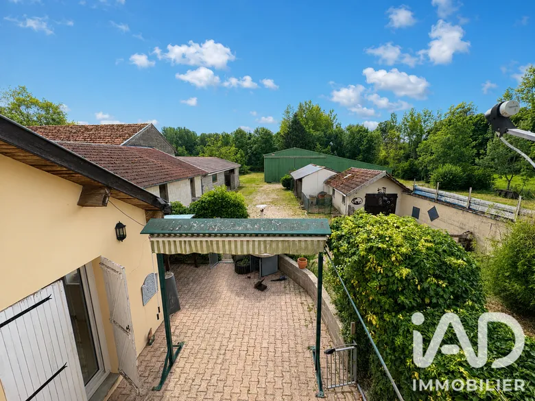 Maison 7 pièces 223 m² · à Étrepy · 223 m² · 168 500 €