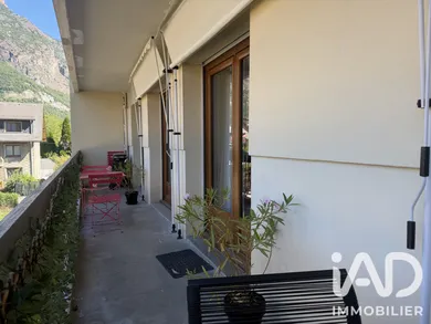 Apartment in Saint-Jean-de-Maurienne (73300)