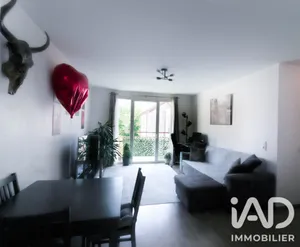 Apartment in Les Mureaux (78130)
