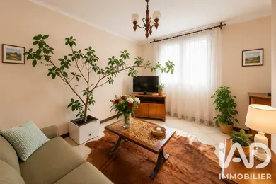 Apartment in Les Pennes-Mirabeau (13170)