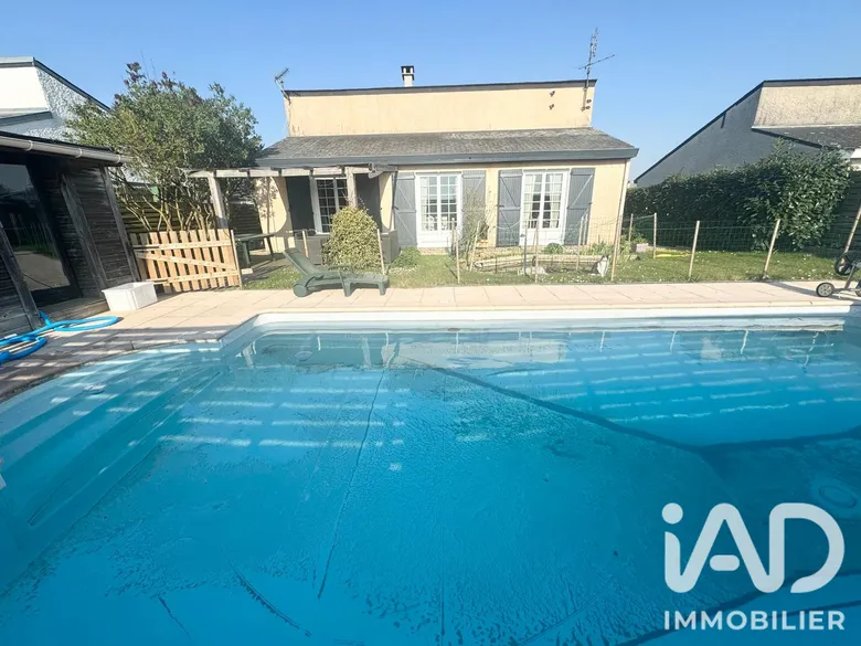 Maison 7 pièces 130 m² · à Othis · 130 m² · 382 000 €