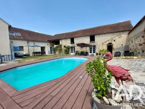 Longère à Moret Loing et Orvanne (77250)