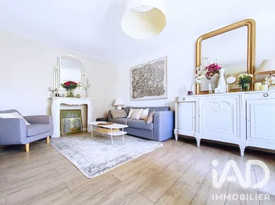 Appartement à Versailles (78000)