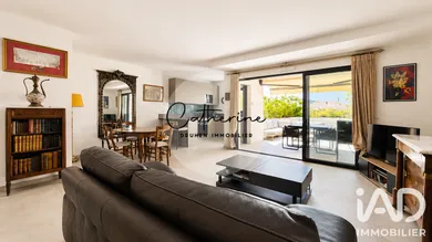 Appartement à Hyères (83400)