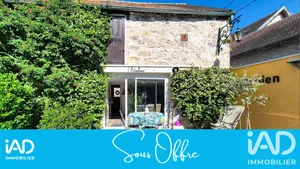 Townhouse in Moret-Loing-et-Orvanne (77250)