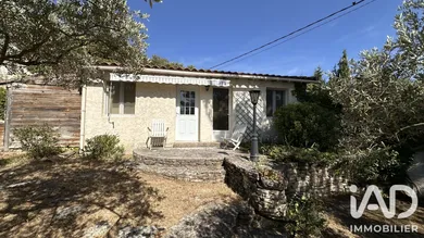 Maison traditionnelle à Crillon-le-Brave (84410)