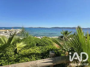 Appartement à Grimaud (83310)