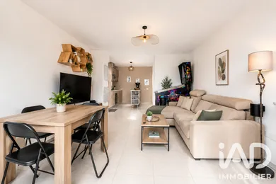 Apartment in Montreuil (93100)