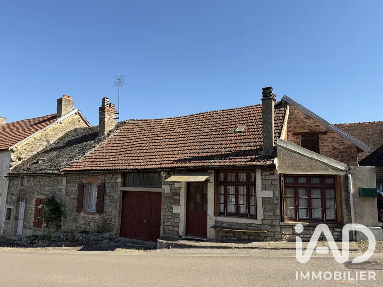 Maison 4 pièces 97 m² · à Saint-Thibault · 97 m² · 55 000 €