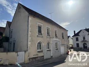 Village house in Villefargeau (89240)