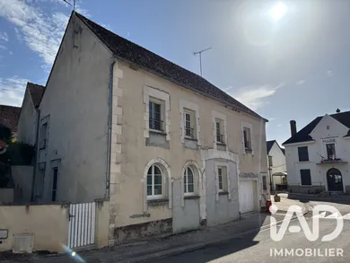 Maison de village à Villefargeau (89240)