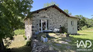 Maison de campagne à Saint Julien Chapteuil (43260)