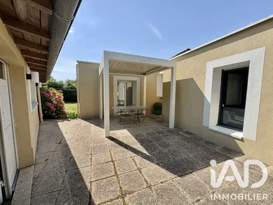 House in Saint-Cyr-sur-Loire (37540)