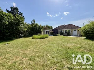 House in Saint-Cyr-sur-Loire (37540)