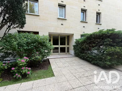 Studio à Neuilly-sur-Seine (92200)