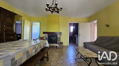 Maison à Saint-Étienne-de-Maurs (15600)