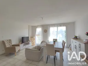 Apartment in Lachapelle-aux-Pots (60650)