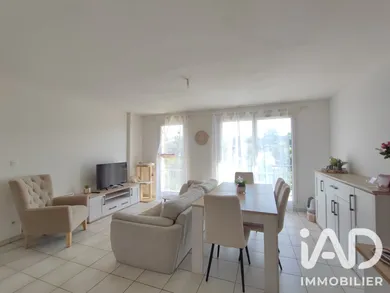Apartment in Lachapelle-aux-Pots (60650)