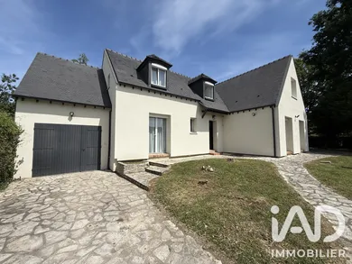Demeure à Vaux-le-Pénil (77000)