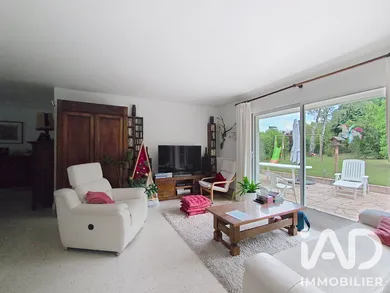 Maison traditionnelle à Cernay-la-Ville (78720)