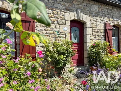 Traditional house in Locmiquélic (56570)