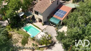 Park home in Le Castellet (04700)