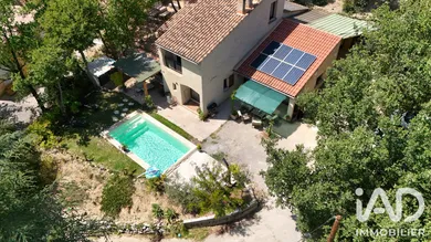 Maison de campagne à Le Castellet (04700)