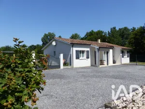 Maison à Renung (40270)