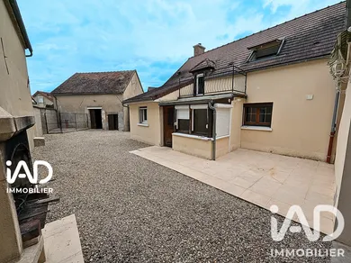 Maison de village à Mont-Saint-Sulpice (89250)