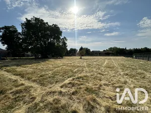 Building plot in Plaine-et-Vallées (79100)
