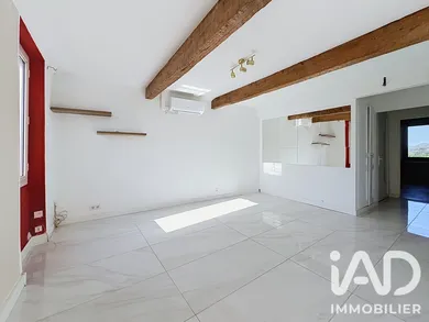 Appartement à Saint-Zacharie (83640)