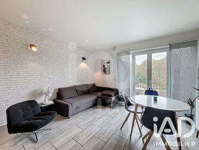 Apartment in Reims (51100)