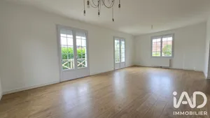 Traditional house in Niort (79000)