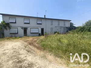 Maison de campagne à Saint Martin de Puy (33540)