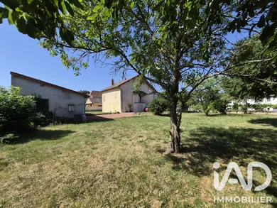 House in Pouilly-Sous-Charlieu (42720)