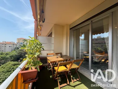 Apartment in Menton (06500)