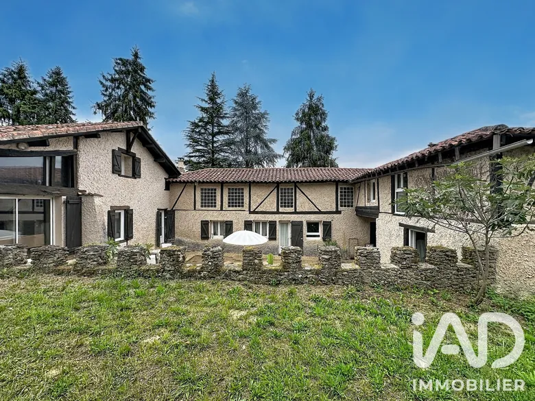 Maison 6 pièces 230 m² · à Saint-Cricq-Villeneuve · 230 m² · 310 000 €