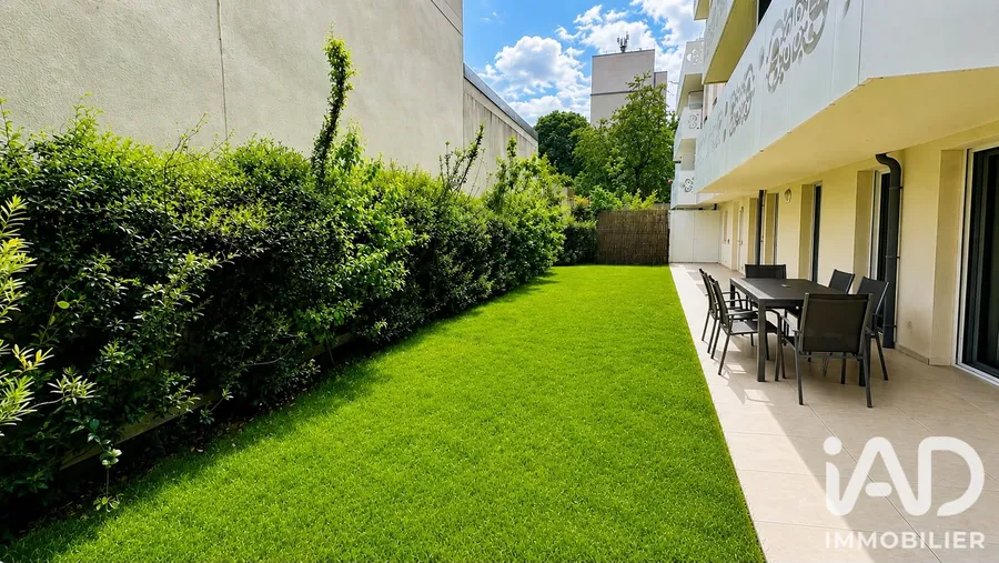 Appartement à Courbevoie (92400) photo 2