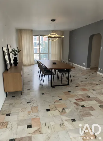 Apartment in Fontainebleau (77300)